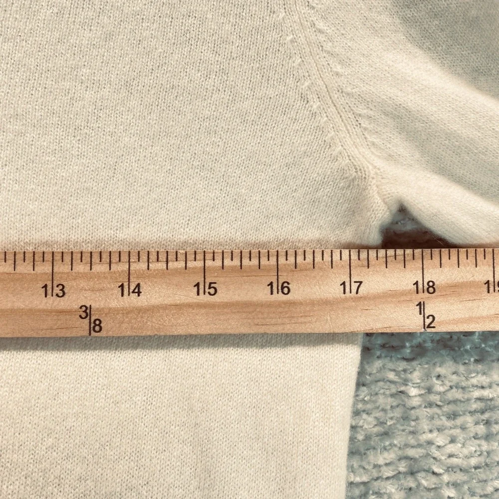 Quince 100% Cashmere V Neck Sweater Cream Size S see photos - Picture 5 of 7